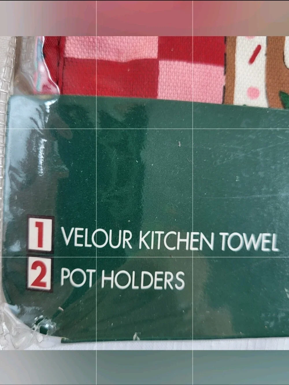 Santa's Kitchen 5 Piece Kitchen Gift Set Towel Pot Holders Dish Cloths NIP NOS *